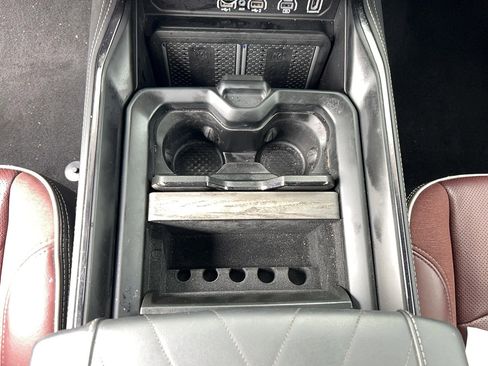 Used 2025 RAM 3500 Limited AWD/4WD image 24
