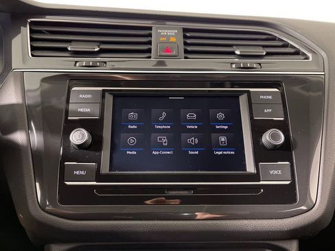 Used 2020 Volkswagen Tiguan S FWD image 22