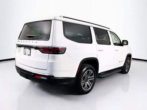 Used 2025 Jeep Wagoneer Series II w/ 8-Passenger Seating Package AWD/4WD image 10