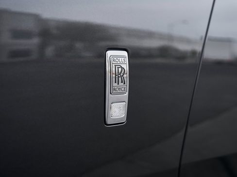 Used 2025 Rolls-Royce Spectre w/ Spectre Launch Package image 10