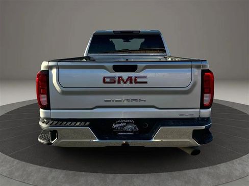 Used 2022 GMC Sierra 2500 SLE image 4
