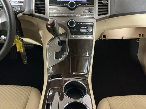 Used 2009 Toyota Venza FWD image 10