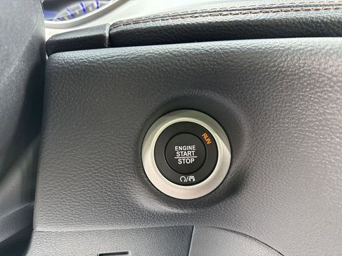 New 2026 Chrysler Pacifica Pinnacle image 19