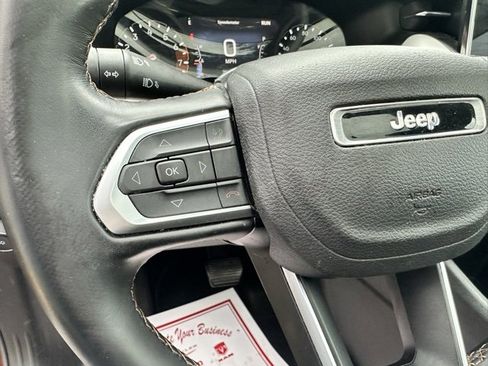 Used 2022 Jeep Compass Limited w/ Sun and Sound Group image 27
