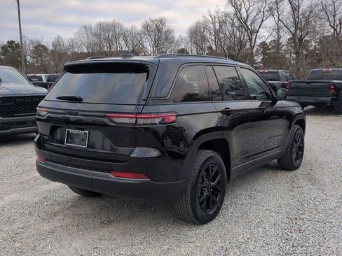 New 2026 Jeep Grand Cherokee Altitude AWD/4WD image 5