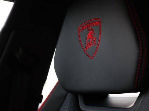 Used 2024 Lamborghini Urus Performante image 57