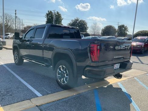 Used 2024 GMC Sierra 2500 Denali Ultimate image 4