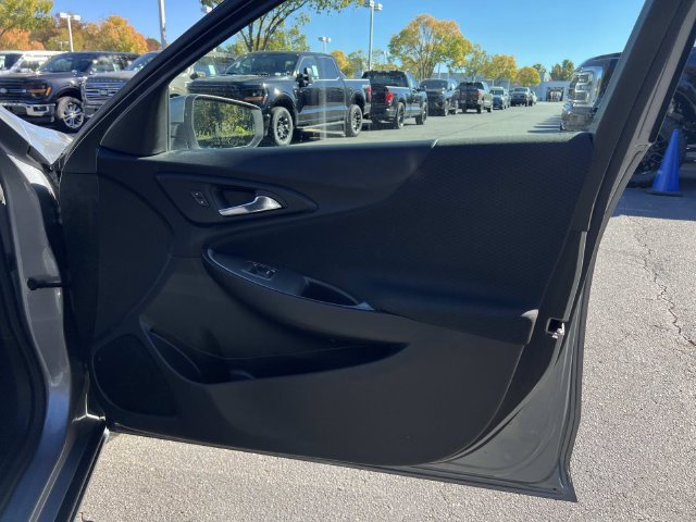 Used 2023 Chevrolet Malibu LT FWD image 32