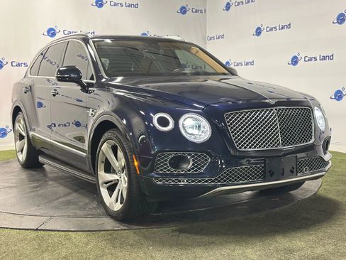 Used 2017 Bentley Bentayga image 1