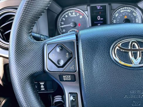 Used 2020 Toyota Tacoma TRD Sport RWD image 24