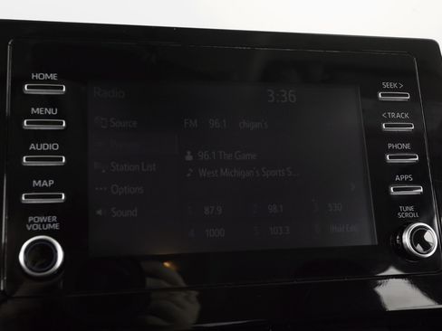 Used 2023 Toyota Camry SE image 23