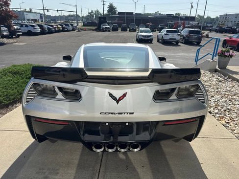 Used 2016 Chevrolet Corvette Z06 w/ 3LZ Preferred Equipment Group RWD image 5