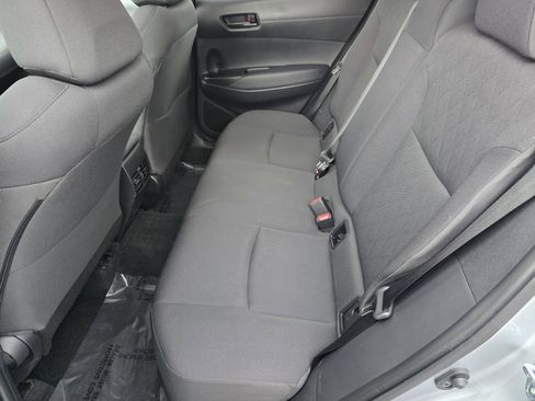 Used 2025 Toyota Corolla Cross LE AWD/4WD image 25