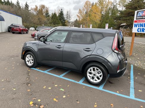 Used 2023 Kia Soul LX w/ Option Group 015 image 3