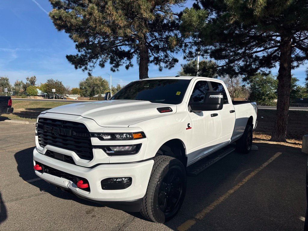 Used 2025 RAM 2500 Big Horn AWD/4WD image 2