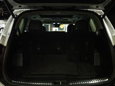Used 2022 Kia Telluride SX w/ SX Prestige Package AWD/4WD image 7