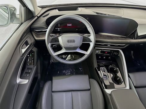 New 2025 Audi Q5 Premium Plus image 23