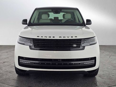Used 2024 Land Rover Range Rover SE AWD/4WD image 8