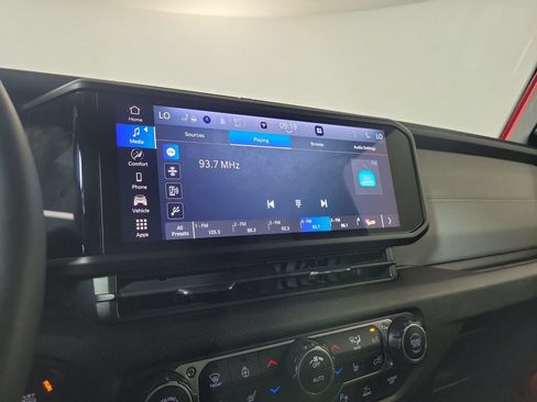 Used 2025 Jeep Wrangler Unlimited Sport AWD/4WD image 19