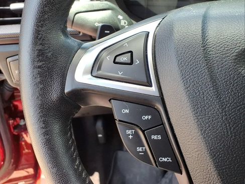 Used 2018 Ford Fusion SE w/ Equipment Group 201A FWD image 21