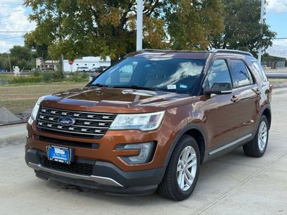 Used 2017 Ford Explorer XLT w/ Equipment Group 202A