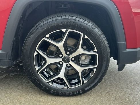 Used 2025 Jeep Compass Limited AWD/4WD image 16