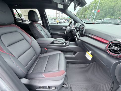New 2026 Chevrolet Equinox RS w/ Convenience Package III FWD image 25