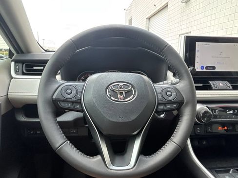 Used 2025 Toyota RAV4 XLE Premium w/ Weather Package AWD/4WD image 21