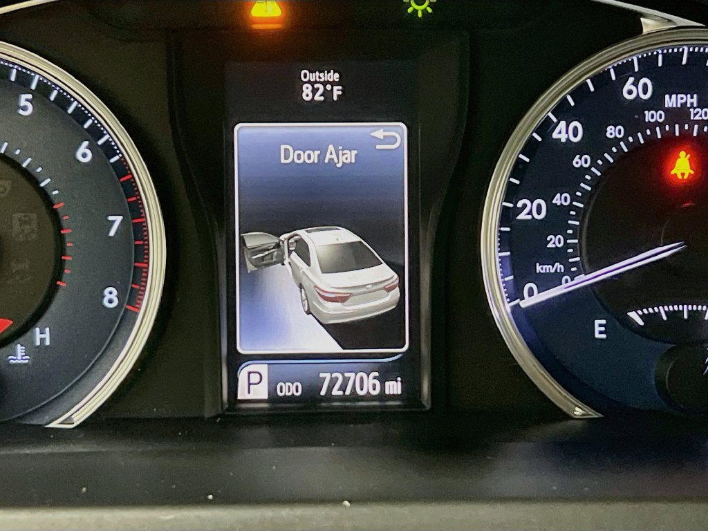 Used 2016 Toyota Camry XLE FWD image 21
