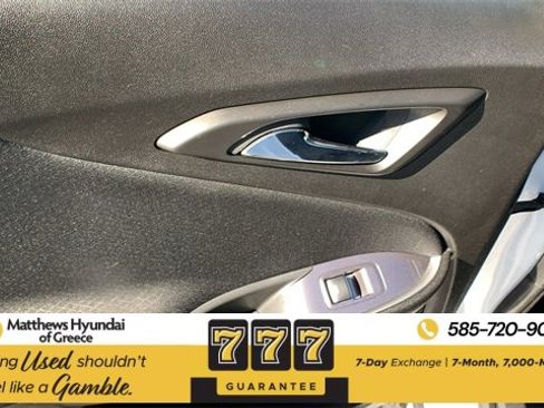 Used 2023 Chevrolet Malibu LT image 18