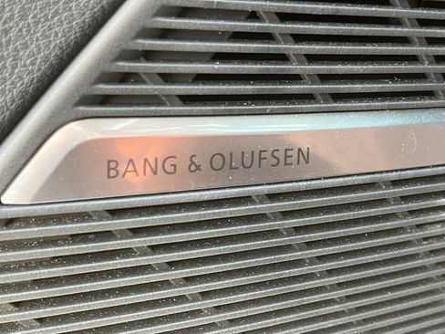 Used 2025 Audi Q7 3.0T Prestige w/ Prestige Package image 21