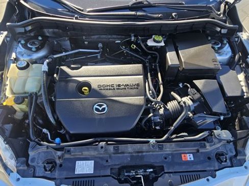 Used 2010 MAZDA MAZDA3 s Sport image 10