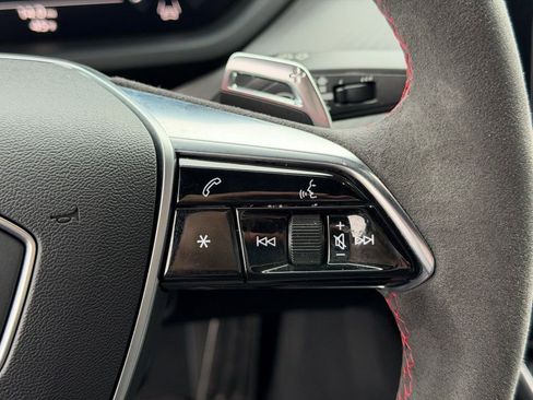 Certified 2022 Audi RS e-tron GT Base w/ Year 1 Package image 25