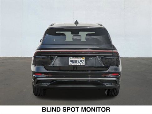 Used 2024 Lincoln Nautilus Reserve w/ Jet Appearance Package (87T) image 4