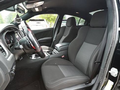 Used 2022 Dodge Charger R/T w/ Blacktop Package image 25