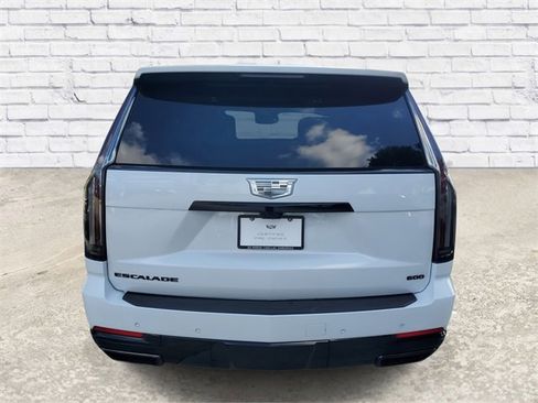 Certified 2026 Cadillac Escalade Platinum Sport image 3