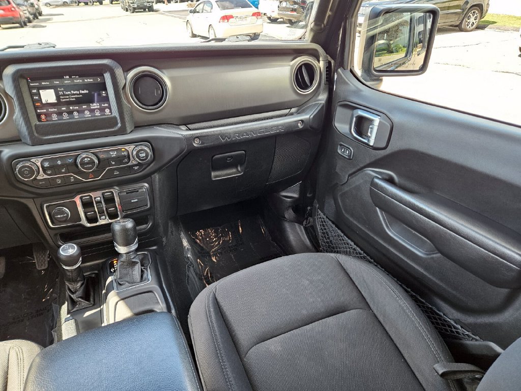 Used 2022 Jeep Wrangler Unlimited Sport AWD/4WD image 15