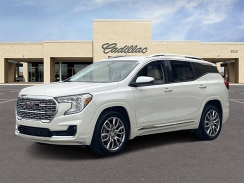 Used 2023 GMC Terrain Denali w/ Denali Premium Package image 32