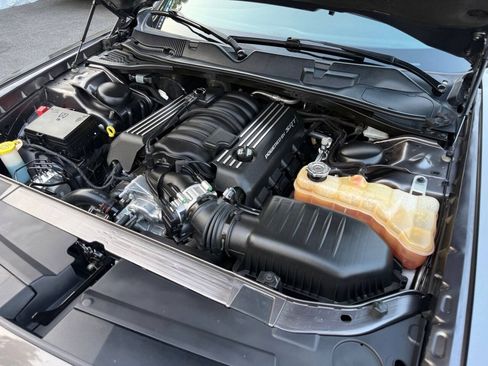 Used 2018 Dodge Challenger R/T Scat Pack RWD image 16