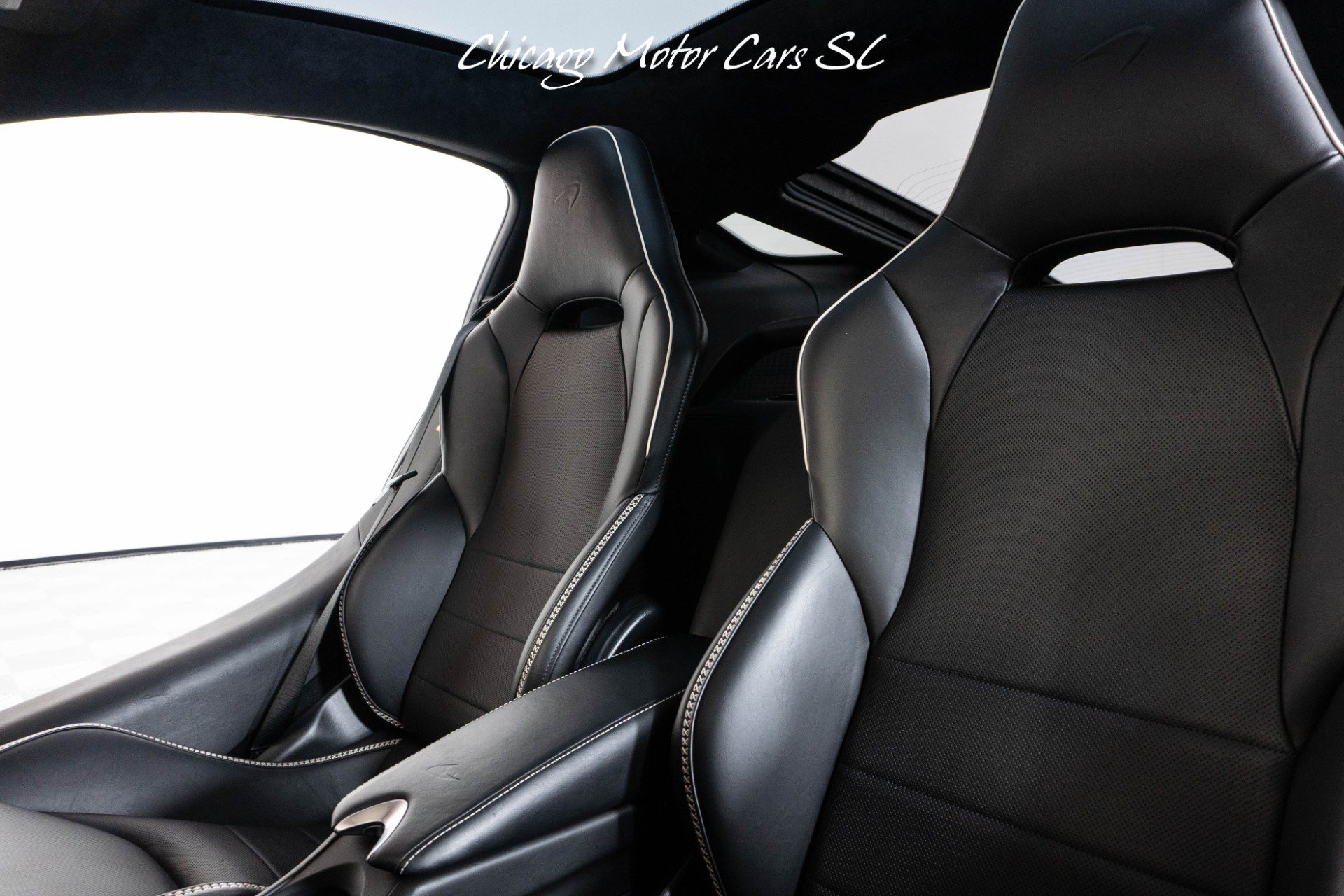 Used 2023 McLaren GT RWD image 31
