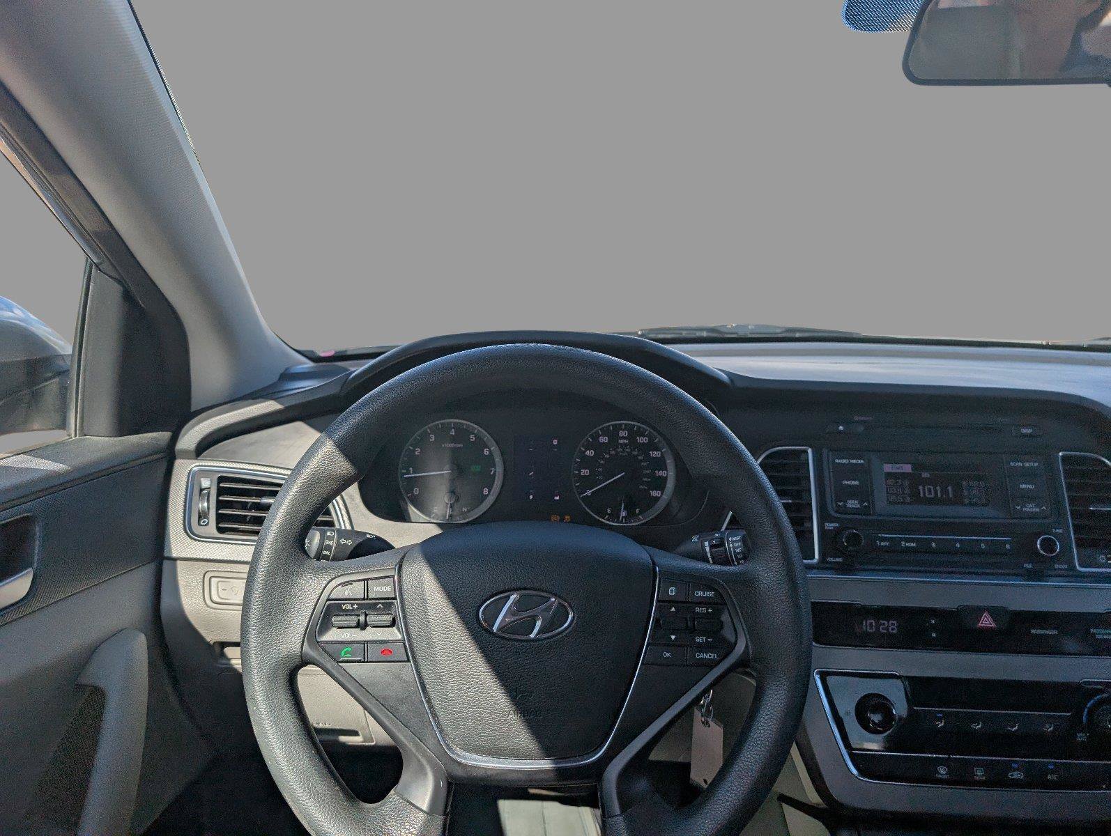 Used 2016 Hyundai Sonata SE FWD image 29