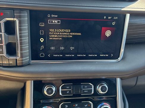 Used 2023 GMC Yukon XL Denali w/ Denali Reserve Package AWD/4WD image 24
