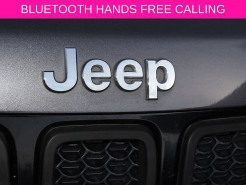 Used 2020 Jeep Compass Latitude FWD image 11