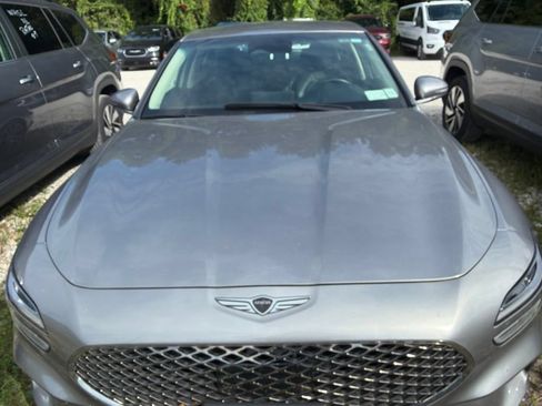 Used 2025 Genesis G70 2.5T RWD image 6