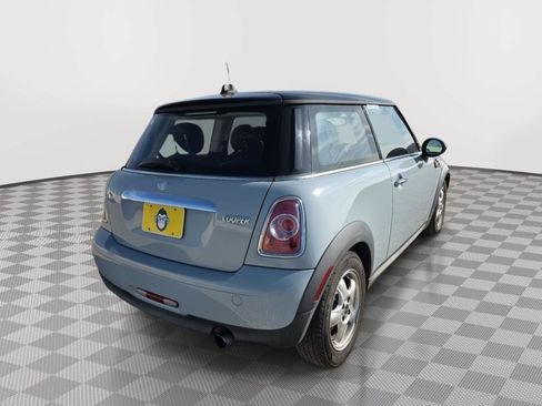 Used 2011 MINI Cooper Hardtop FWD image 4