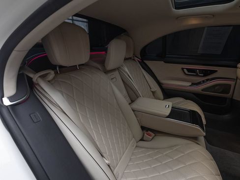 Used 2022 Mercedes-Benz S 580 4MATIC Sedan image 53