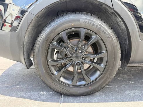 Used 2022 Kia Telluride LX FWD image 30