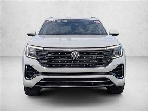 Used 2025 Volkswagen Atlas Cross Sport SEL Premium R-Line AWD/4WD image 2