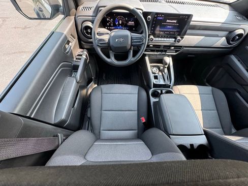 Used 2025 Chevrolet Colorado Trail Boss image 43