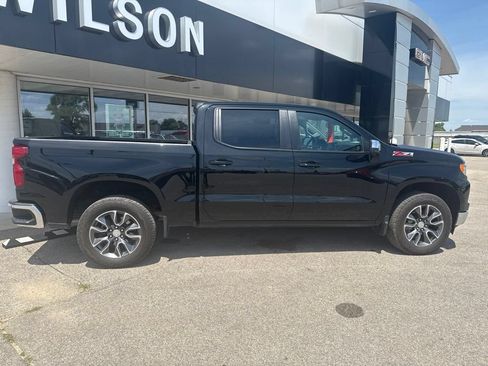 Used 2024 Chevrolet Silverado 1500 LT AWD/4WD image 5